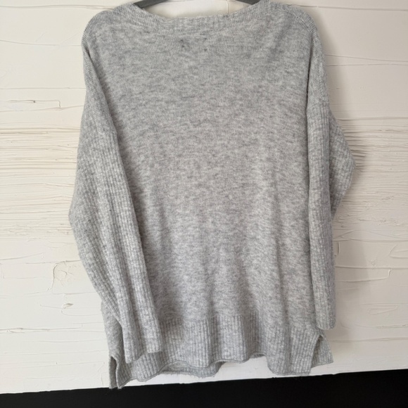 Abercrombie Super Soft Two-Pocket Sweater | Size M - Picture 3 of 7